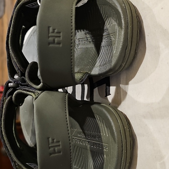 ๐NEW HIKE FOOTWEAR SANDALS Army Green (๐ฒprice reduced!) ๐ - Picture 7 of 12